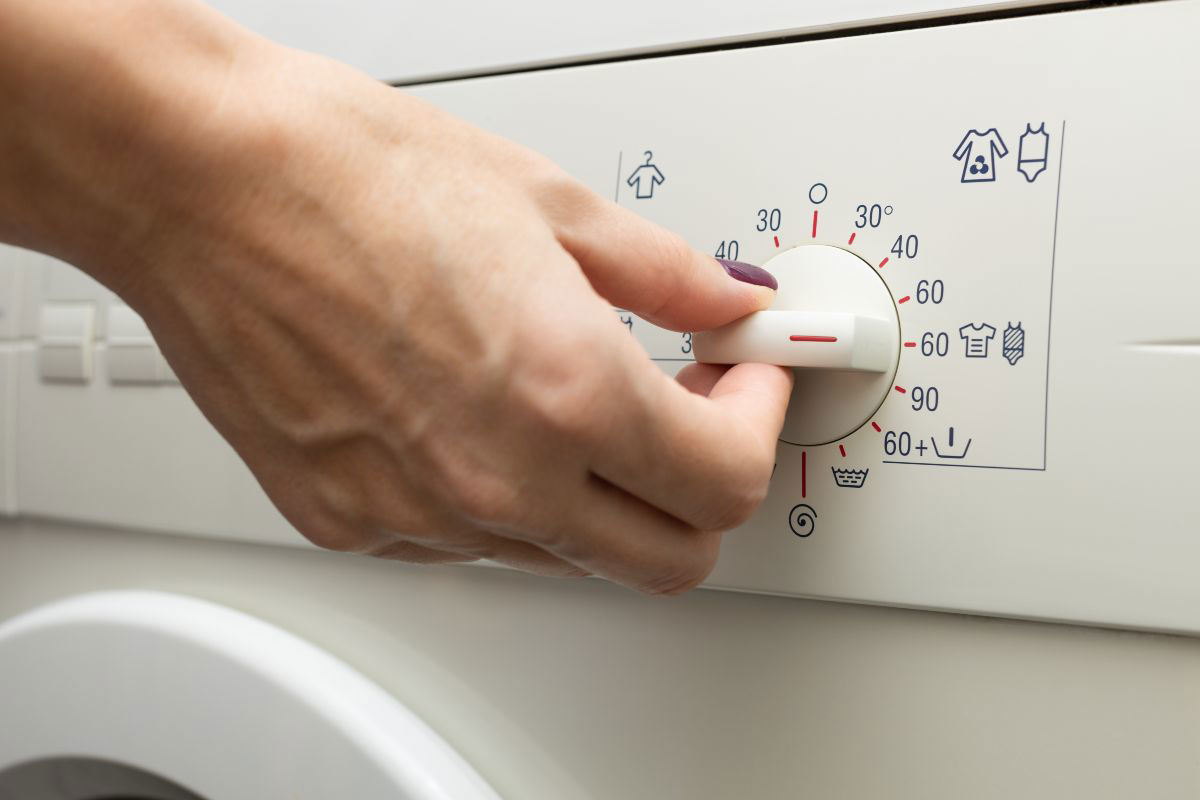En temperatur på 60 grader i tvättmaskinen är idealisk för handdukar.