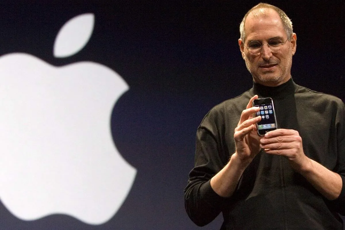 Steve Jobs är ett lysande exempel på att man aldrig ska ge upp, då kommer man att uppnå allt.