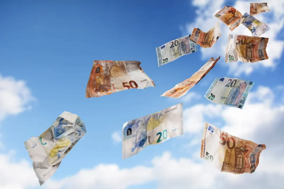 pengar faller från himlen.