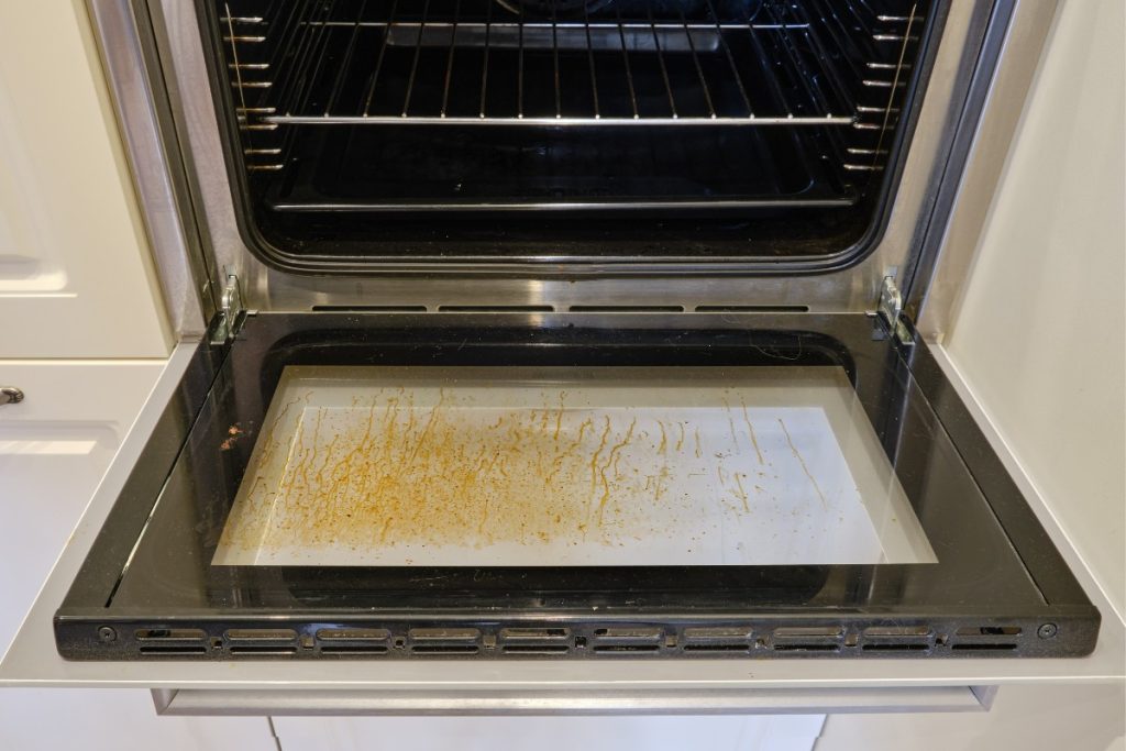 Fett på ugnsluckorna.