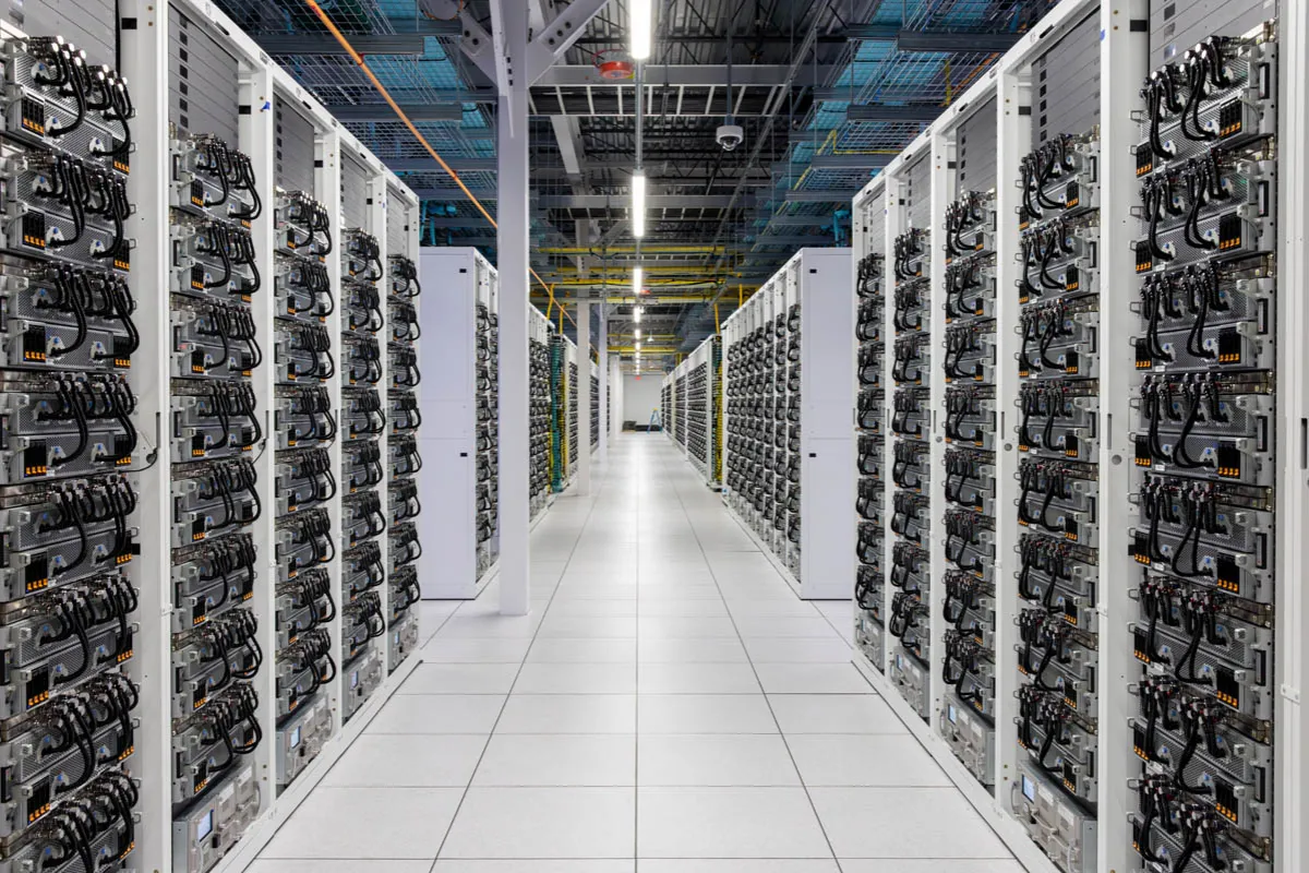 Ett stort datacenter kommer att byggas i Saudiarabien.