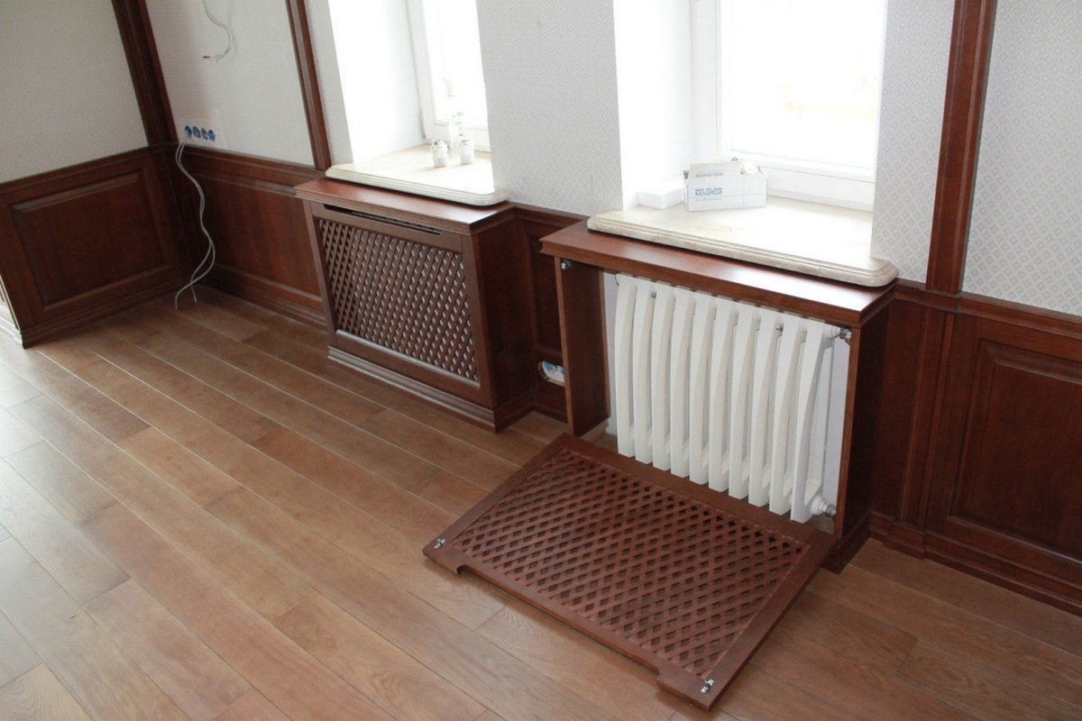 Du måste spika fast en hylla ovanför radiator.