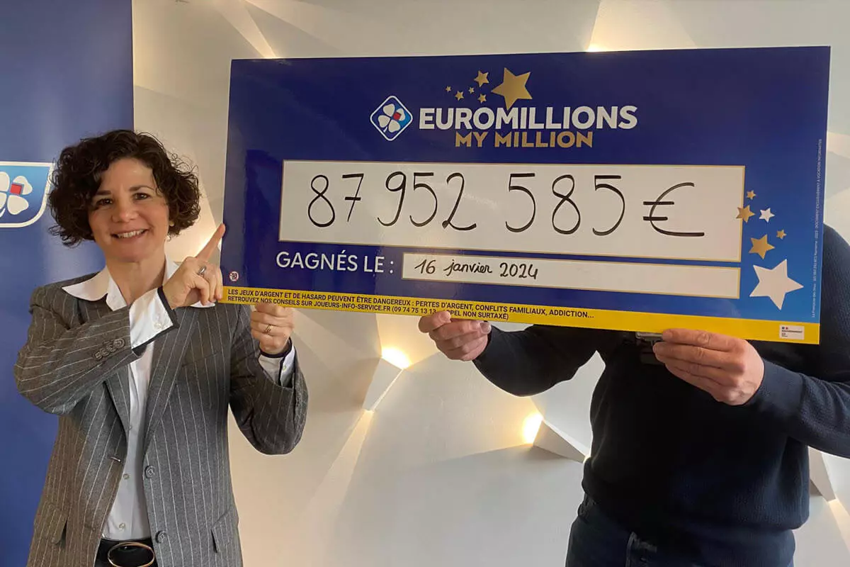 En man vann Euromillions.