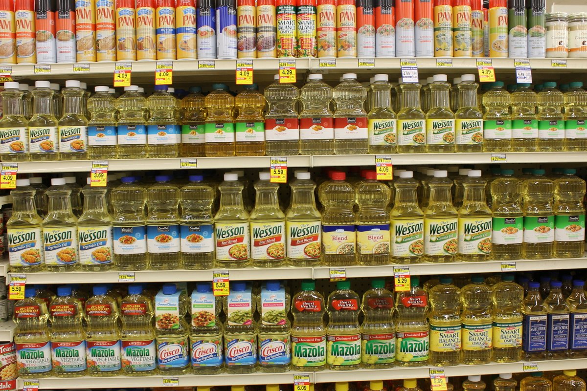 De stjäl matfett från butiker.
