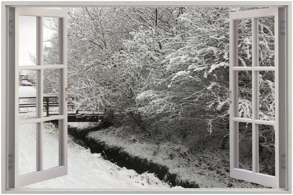 Öppna fönstren på vintern för att vädra huset.