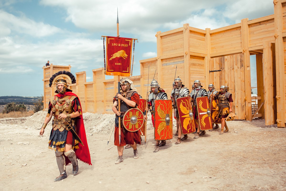 Graven upptäcktes i ett romerskt legionläger.